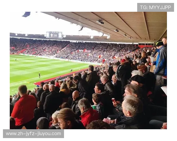 意甲小球队球场巡礼 看足球最纯粹的魅力